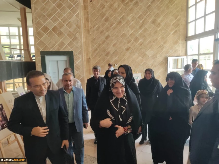 برگزاری نمایشگاه پوستر دانشجویی با موضوع بچه های میناب 5