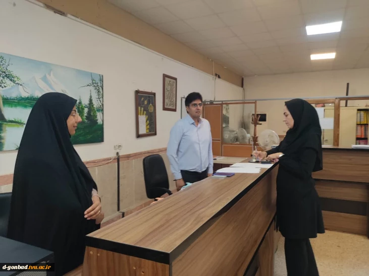 بازدید ریاست آموزشکده از کلاسها و واحد آموزش بمناسبت آغاز سال تحصیلی جدید و عرض خسته نباشید به اساتید گرامی...